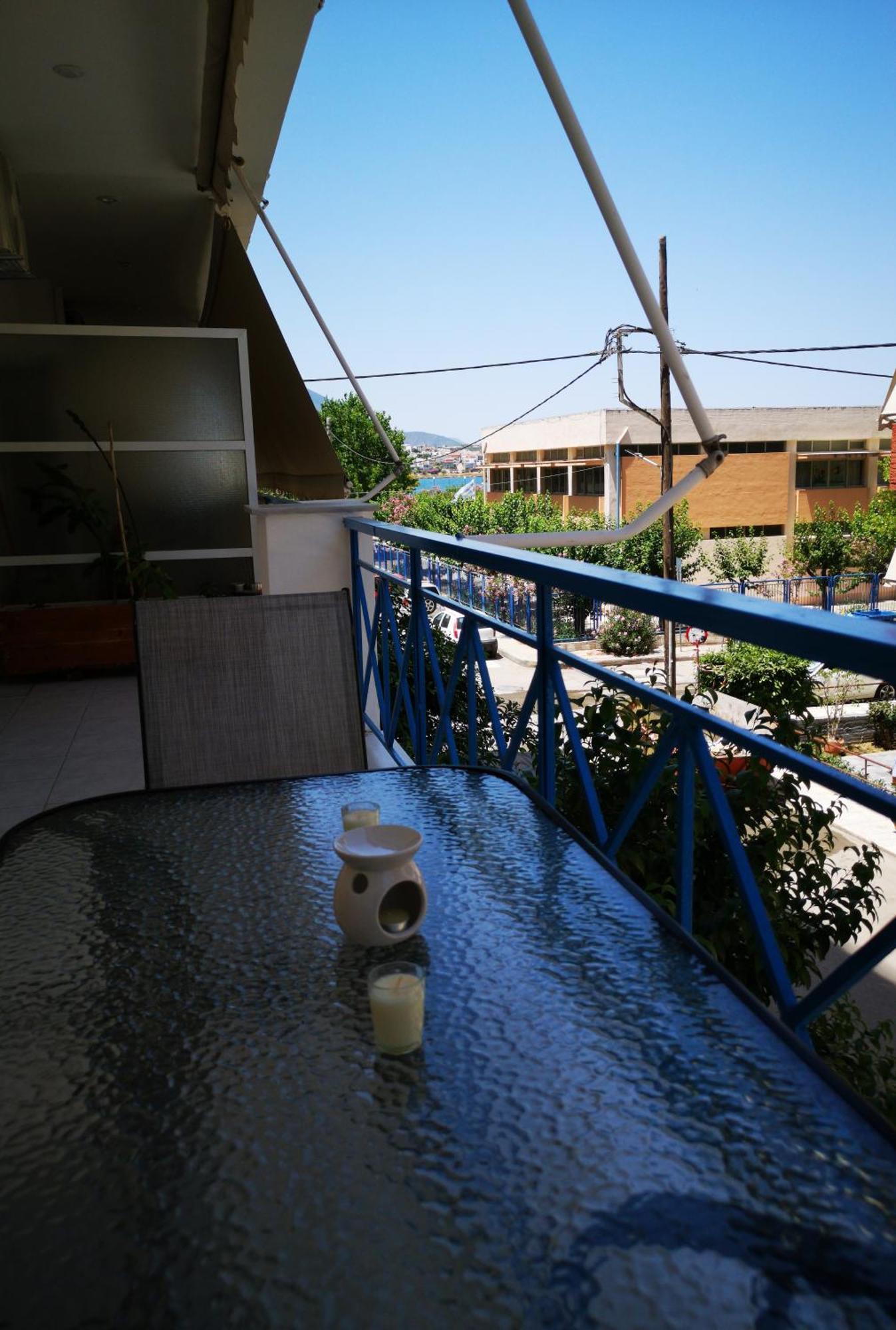 The Lighthouse Apartment Chalkida Exterior photo